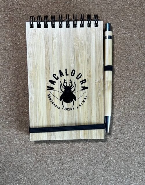 Caderno Vacaloura con bolígrafo