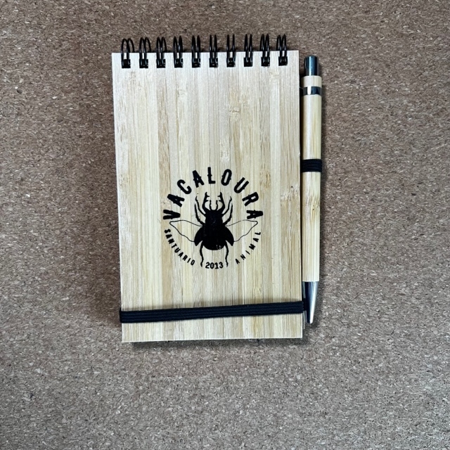 Caderno Vacaloura con bolígrafo