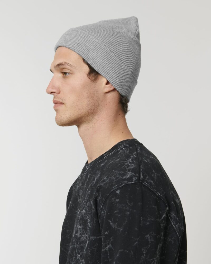 Gorro gris bordado Vacaloura