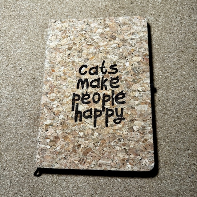 Caderno cortiza Cats make people happy