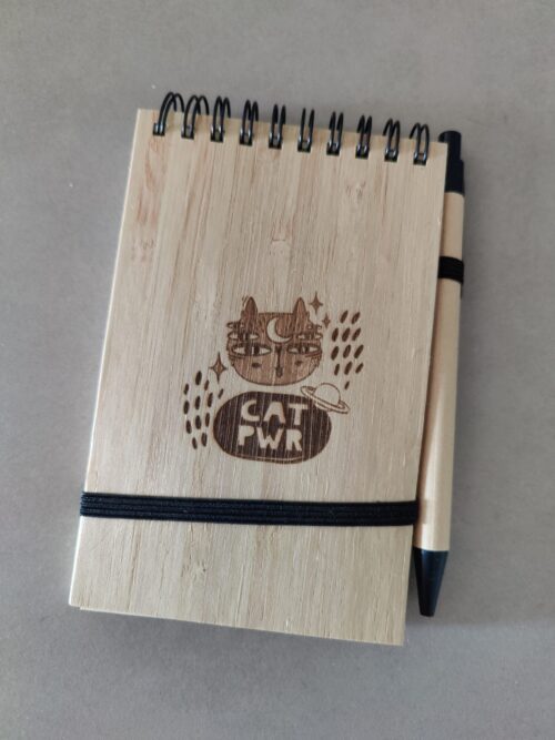 Caderno cat pwr con bolígrafo