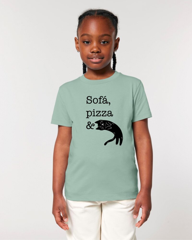 Sofá, pizza & gato
