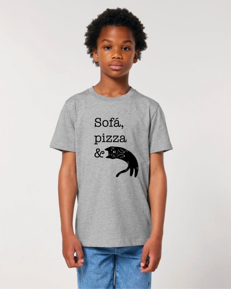 Sofá, pizza & gato
